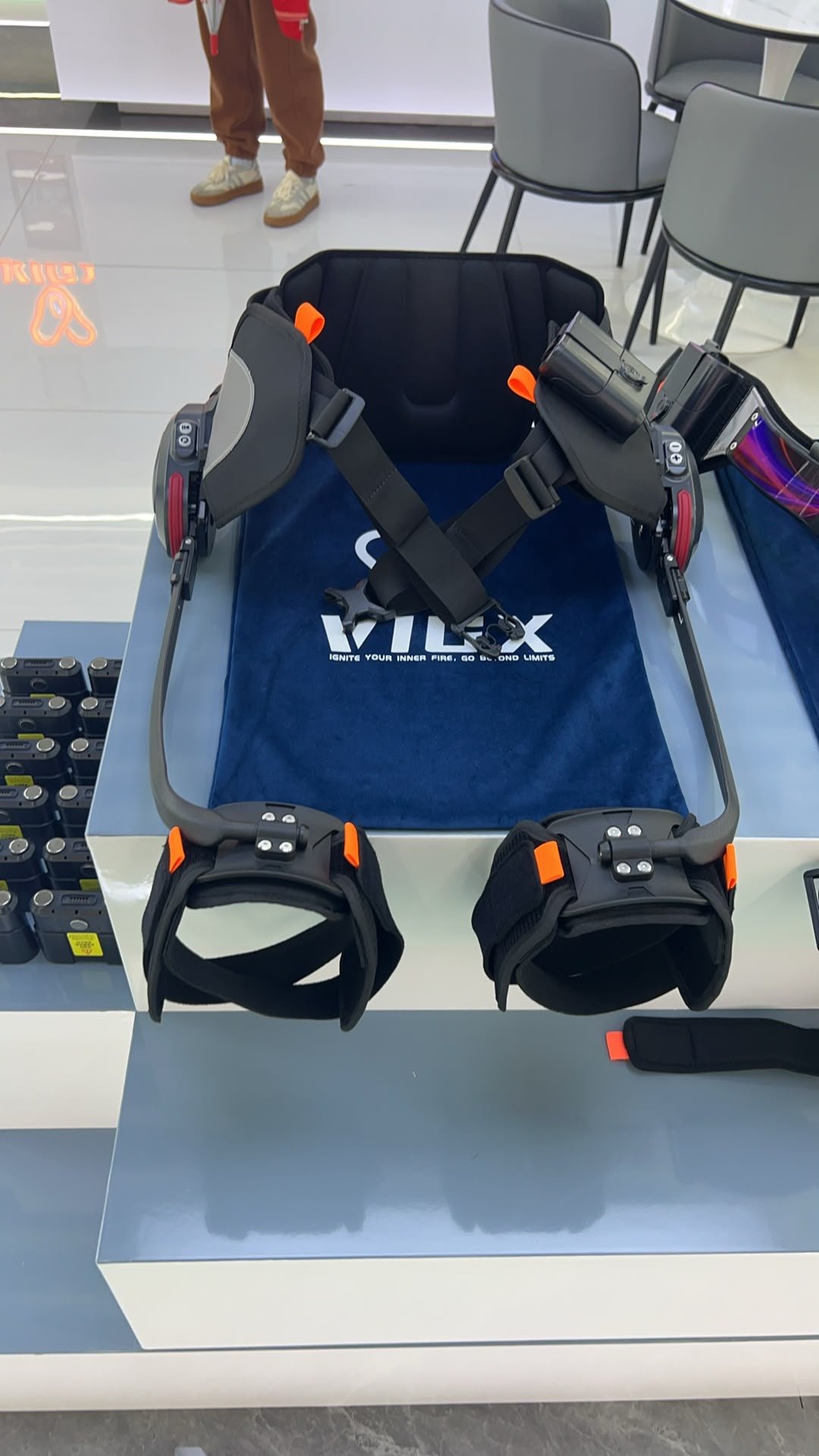 Charging bay with battery packs